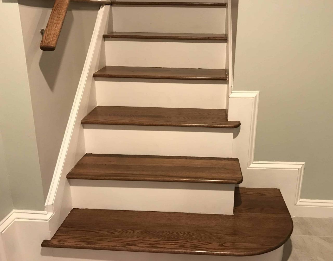 How To Make Hardwood Stairs Less Slippery (4 Simple Methods) - Prudent  Reviews