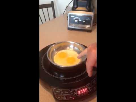 How to Fry Perfect Eggs on an Induction Cooker