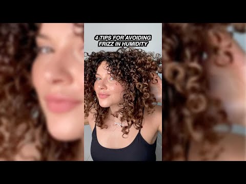 4 TIPS FOR AVOIDING FRIZZY CURLS IN HUMIDITY